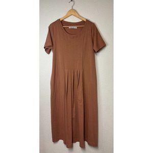 Free People Beach Maxi Dress with front pleats - super comfy! Size Large